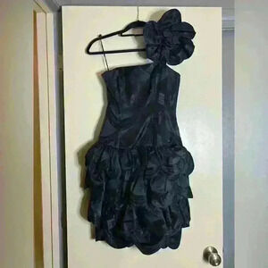 Victor Costa Black One-Shoulder Floral Accent Cocktail Dress. Vintage